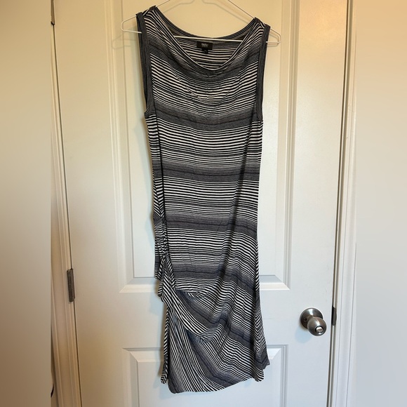 Y2K Black and White Striped Dress with cinch - Picture 1 of 3